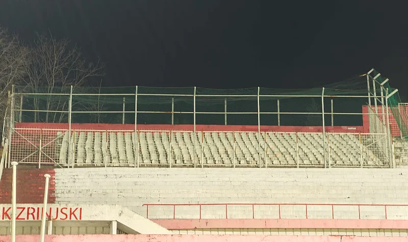 Kavez sa gostujućim navijačima u Mostaru prazan