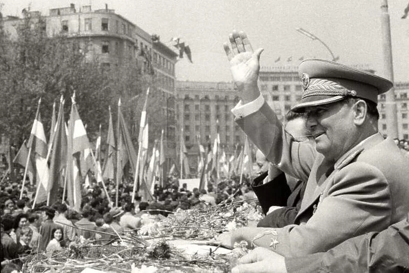 Njegova vladavina obilježena je specifičnim socijalističkim sistemom, a uživao je veliki ugled u svijetu, što se očitovalo i velikim brojem svjetskih državnika na njegovom sprovodu 1980. godine.